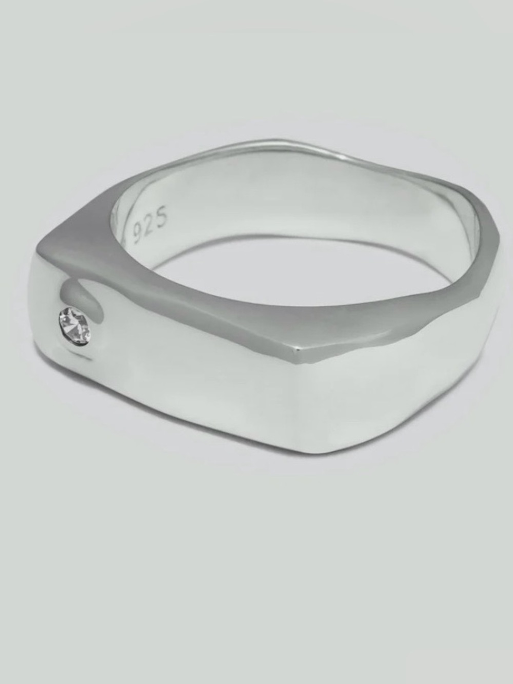 NWOT WYWN The Ground Diamond Is A Bar Ring In Sterling Silver